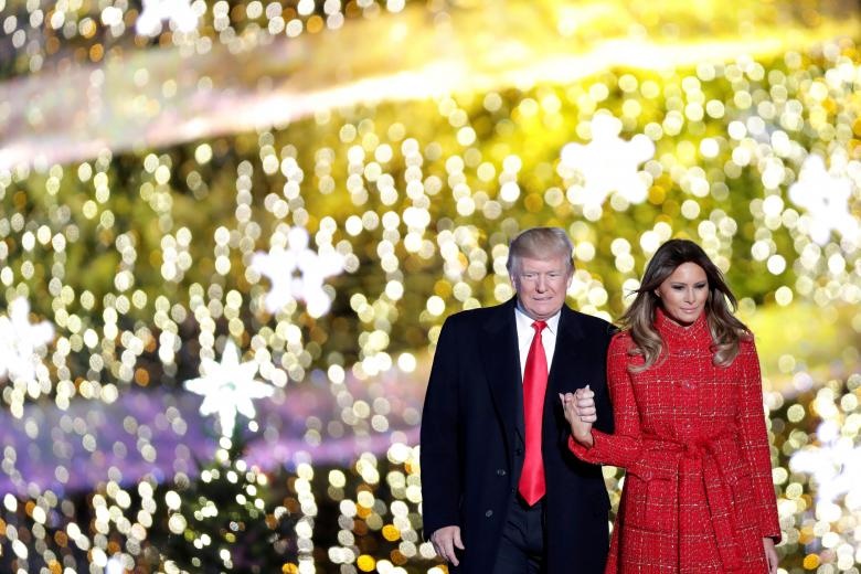 تصاویر | روشن شدن درخت کریسمس کاخ سفید با حضور ترامپ